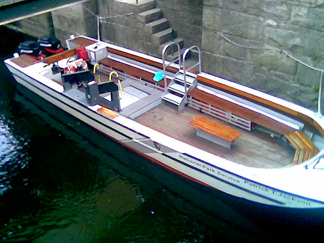 32' Twin Engine