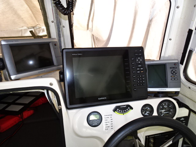 7\", 10\" 5\" Garmin MFD, with dash.