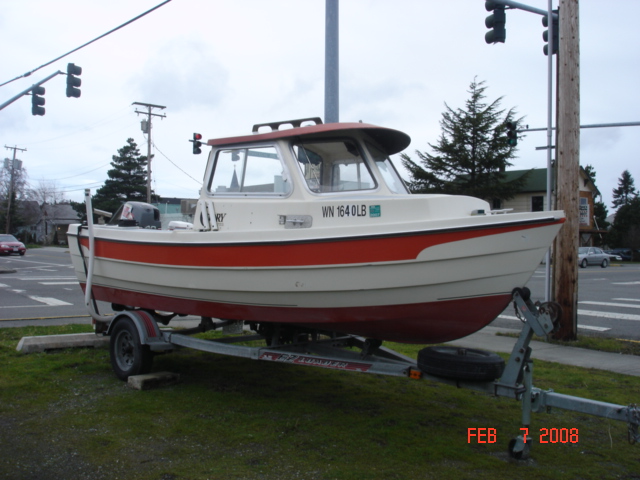 7 Feb 2008 Anacortes 
FOR SALE sign says '1986' but HIN shows it's a 1987.