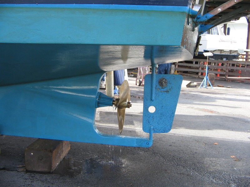 A 120hp Ford Lehman diesel turns this 26in x 20in left hand prop. The boat runs 8 knots at 1800rpm.
