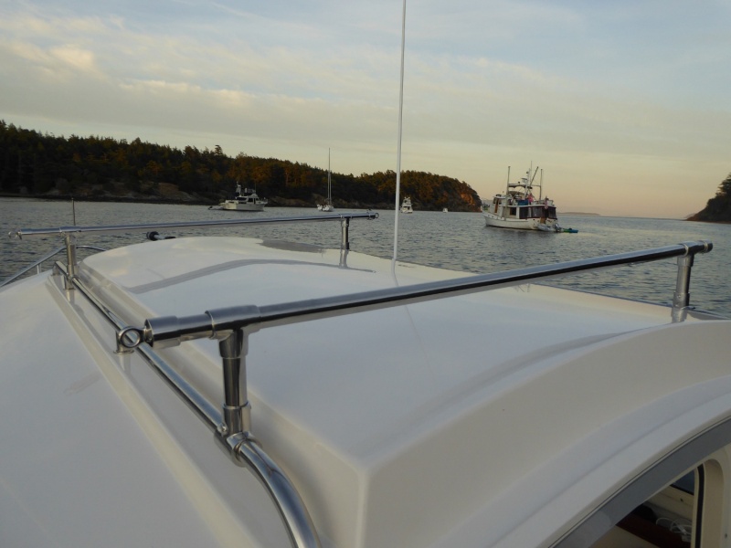 A better look at the new roof rack with the dinghy removed
