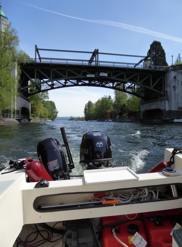 After giving up on fishing I decided to head in through the Cut to Portage Bay and then Lake Union.
