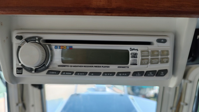 AM-FM-CD-Player