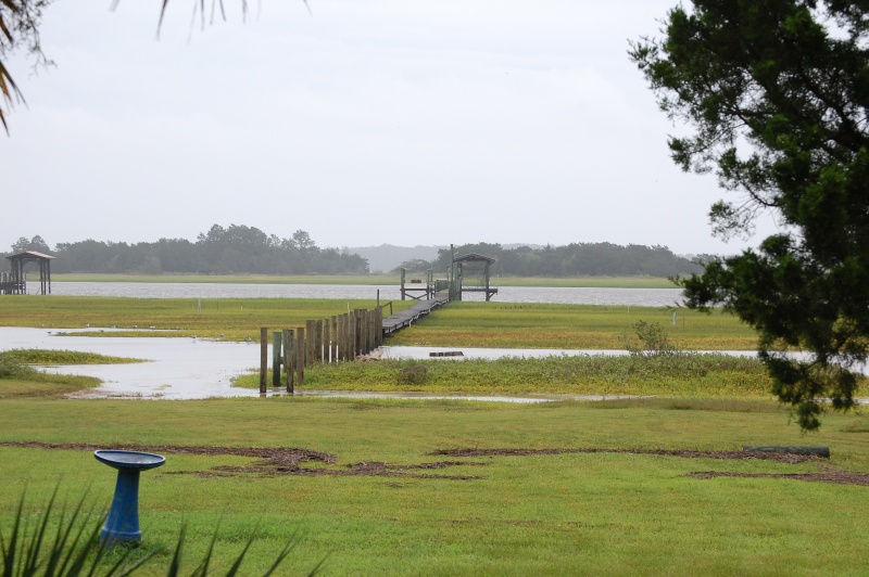 Before high tide. The boathouse is 1,000 from front porch where picture was taken