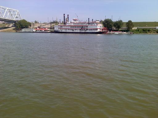 belle of cincinnati, resting at her dock, aug, 2010