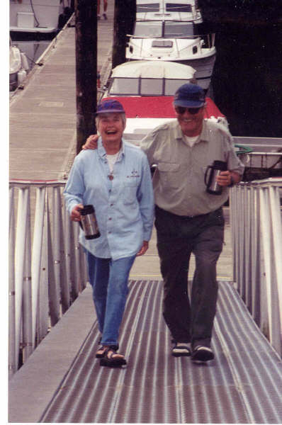 Bill and El at Blakely Island Marina.jpg