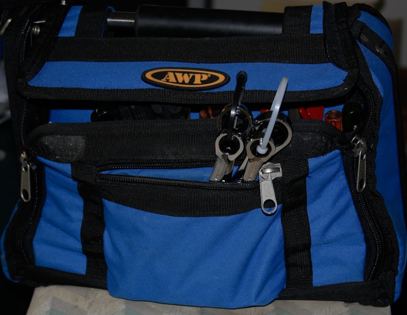 Boat Tool Bag with Complete Set of Metric and SAE Gear Wrenches tuck into a side pocket and take up minimum space. Each pair is bundled with 8 inch tie wraps in an unlocked configuration for quick identification. White is Metric, Black is SAE.