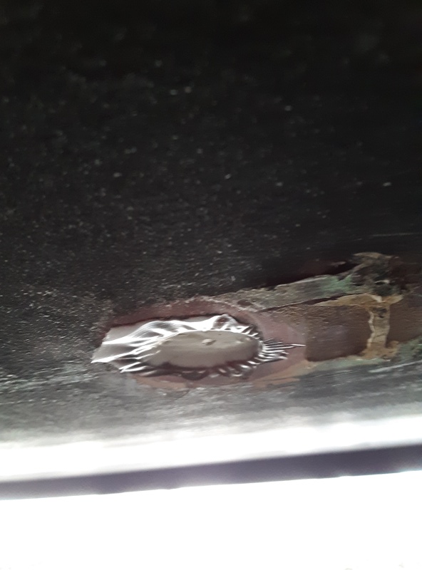 bottom after removing the 3d printed plug and bottle jack