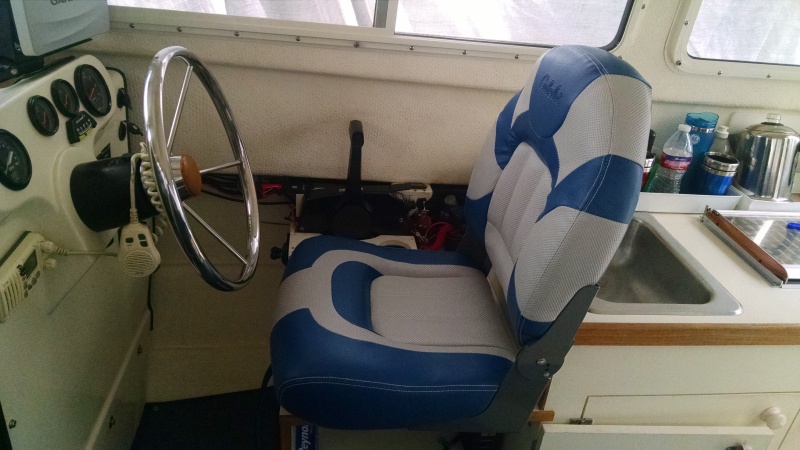Cabela's Pro Fisherman High-Back Seat