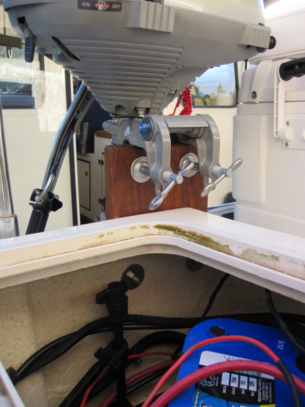 Can open hatch with motor mounted.  (Battery moved aside for installing mount)