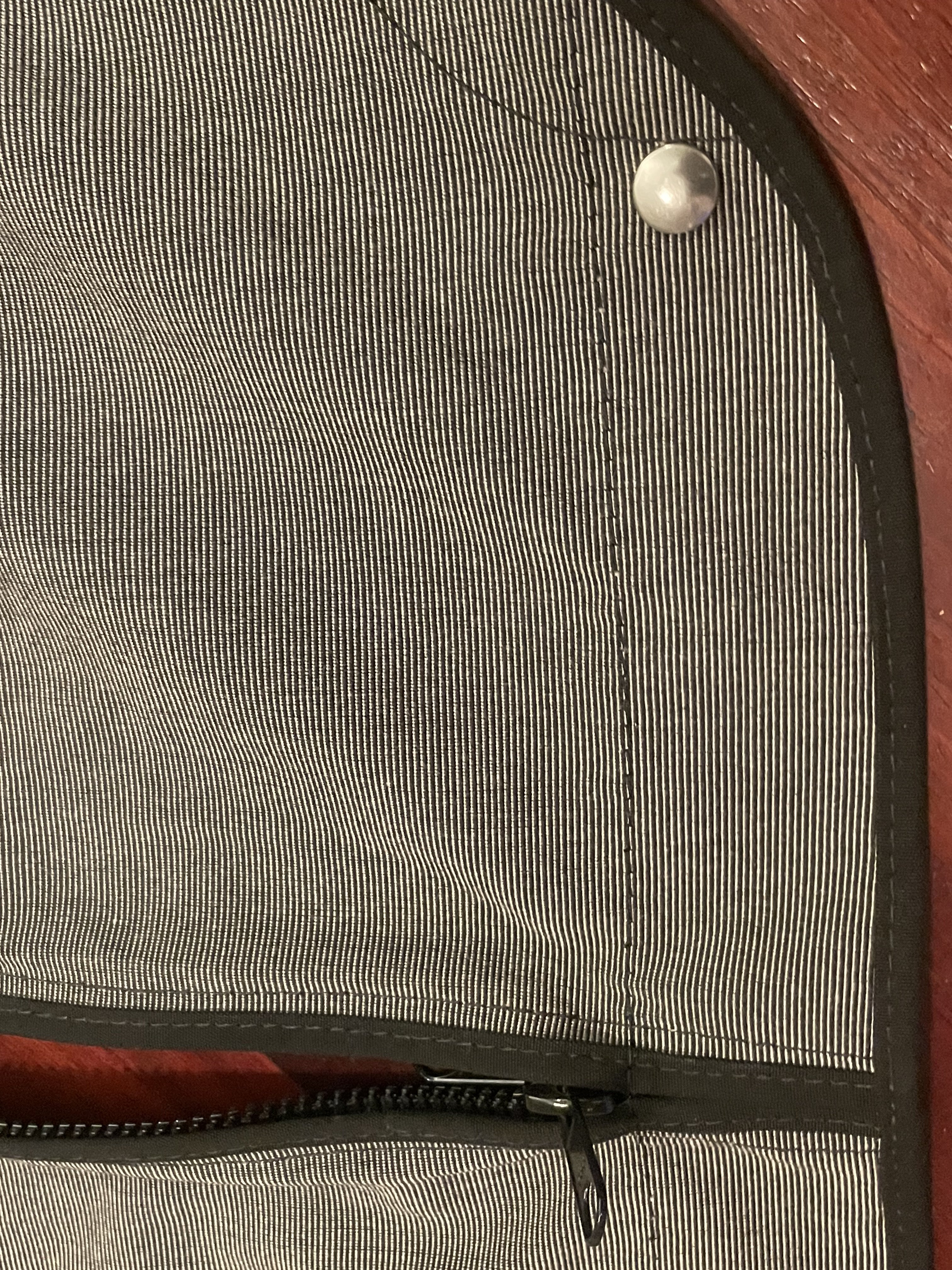 CD-25 SALVAGE SALE - INTERIOR - Cabin privacy and blackout shades