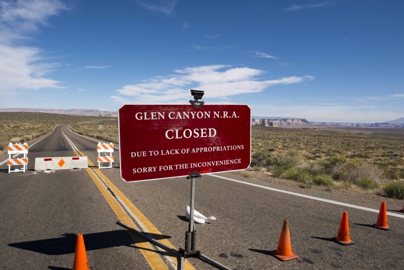 Closed DSC1767