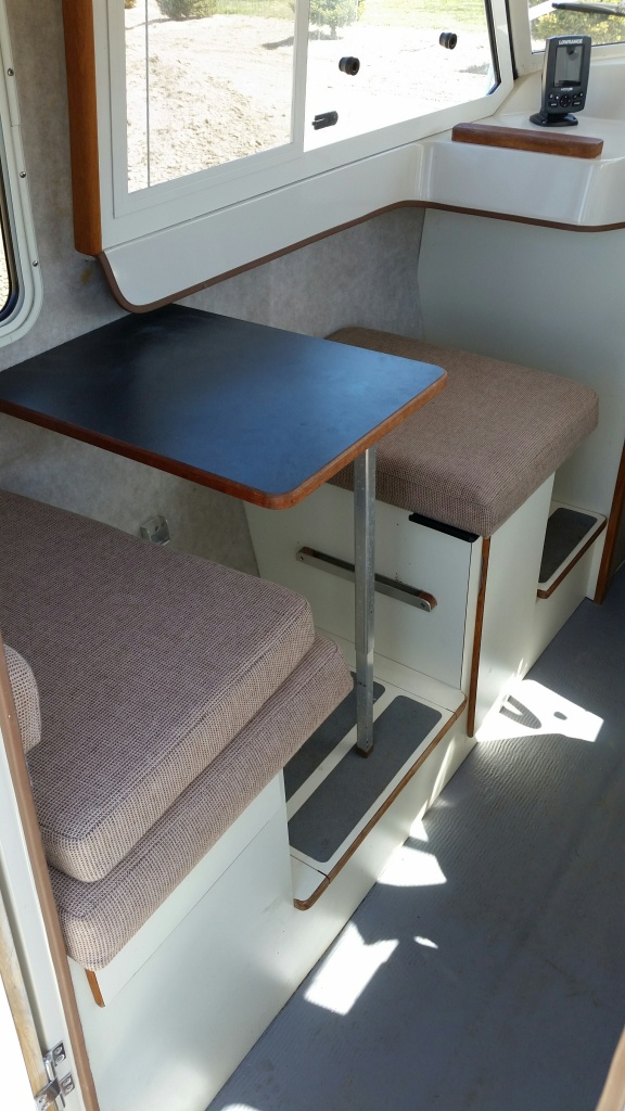 Co-Captain (Table)