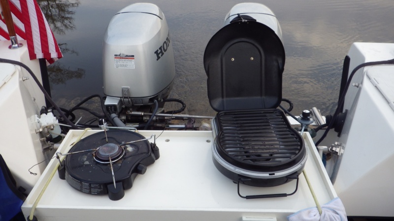 Coleman Fold and Go Grill
Coleman sinle burner