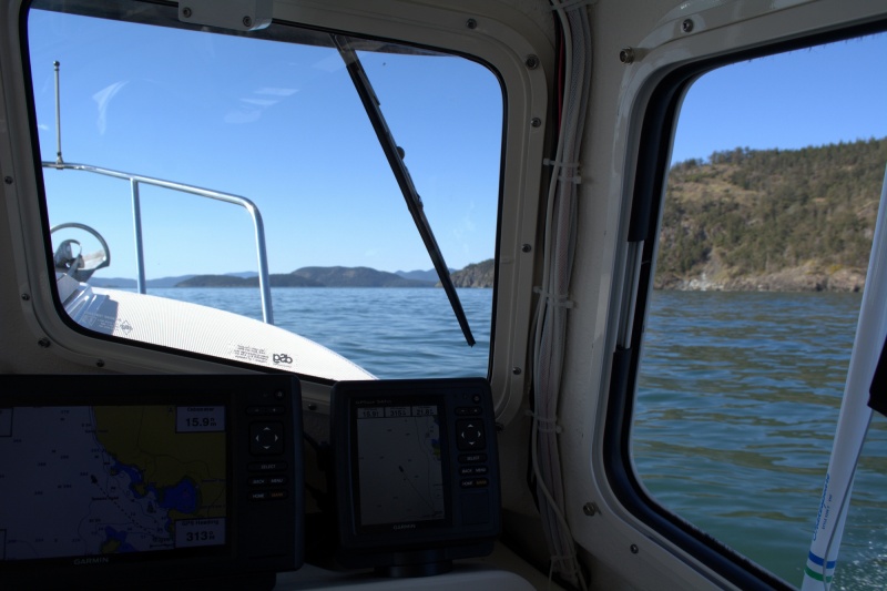 Continuing on past Bowman bay. Some pretty nice swells out here. Left over from the 9 footers coming into the Strait earlier in the day.