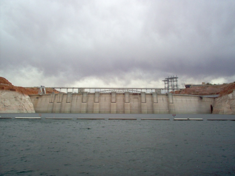(Cygnet) Glen Canyon Dam