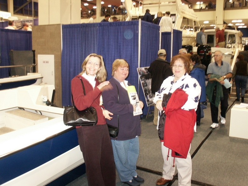 Cynthia (C-Lou), Pat (Daydream) and Laurie (LaurnaJo)