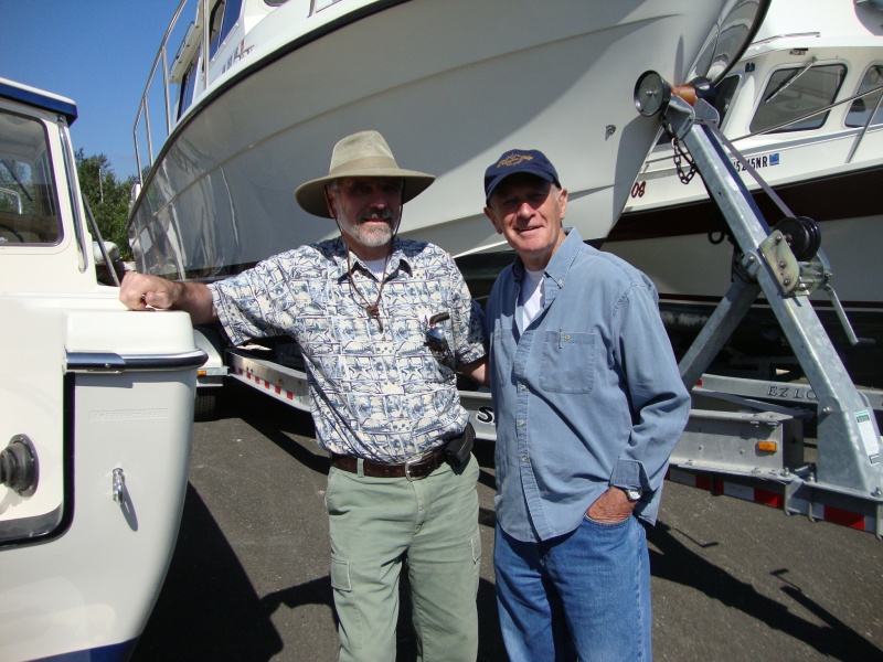 Dave aka oldgrowth 
(21.5 MARINAUT)  
Joe  (R-MATEY)