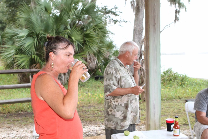 Denise & Boo pertaking of fresh oysters and dirnk