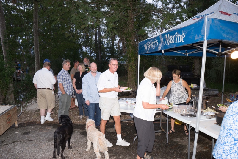 Dinner time--note that dogs are also represented!