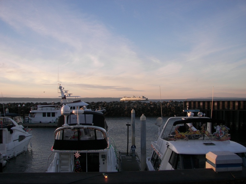 Early sunset, last nite in Edmonds.