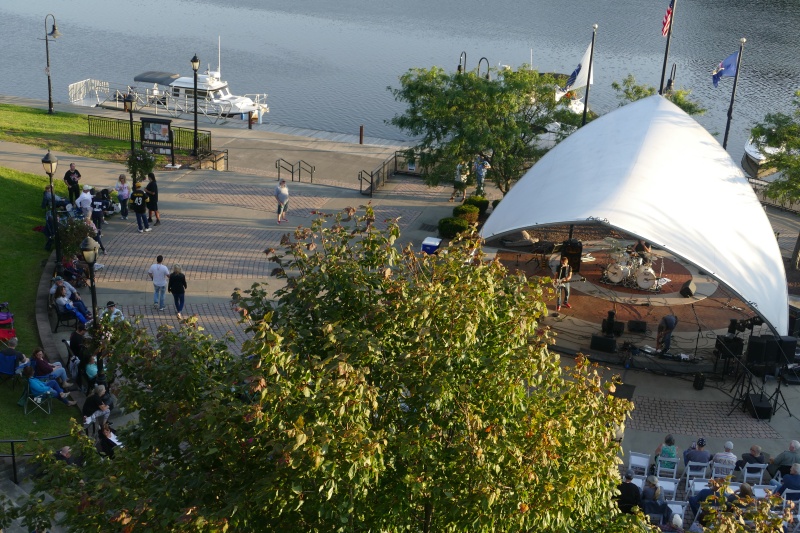 Erie canal, Amsterdam city dock free concert and TomCat viewing