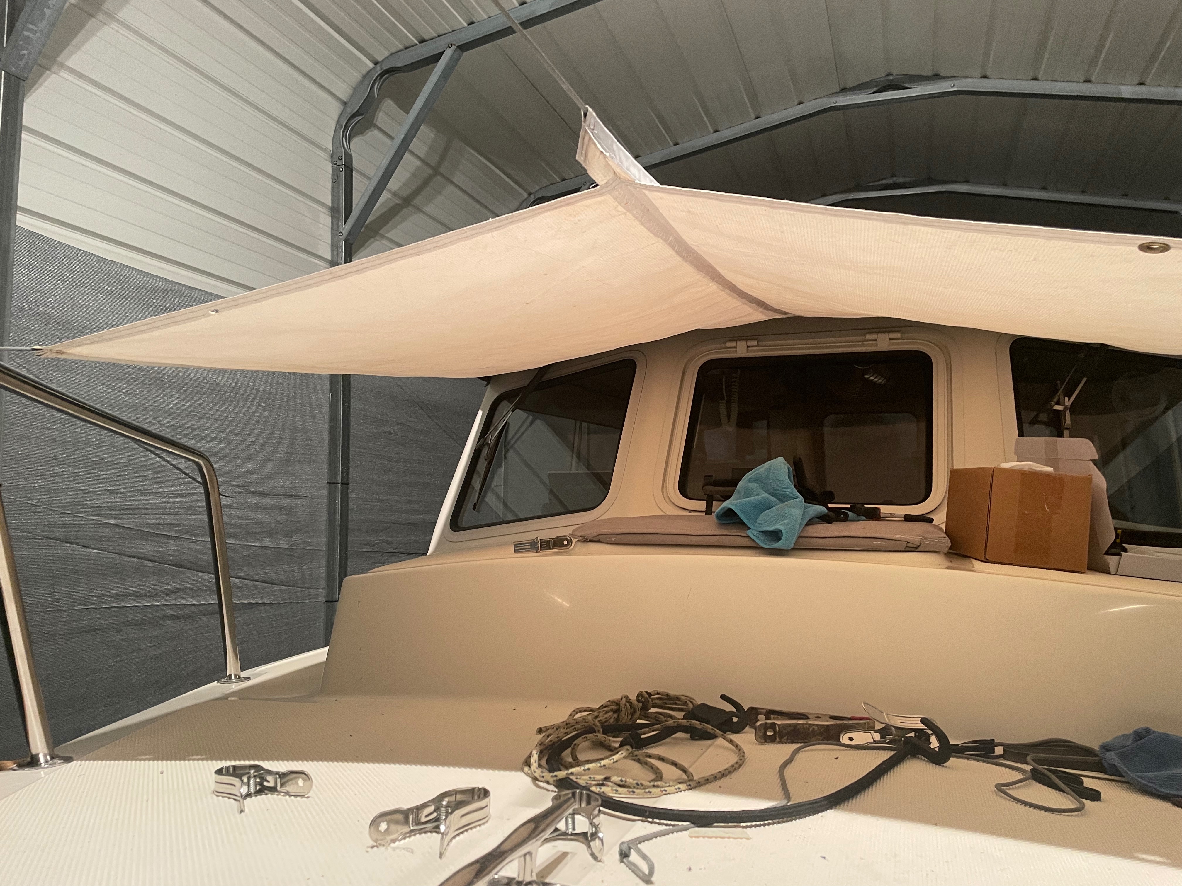 EXTERIOR - forward rain shield