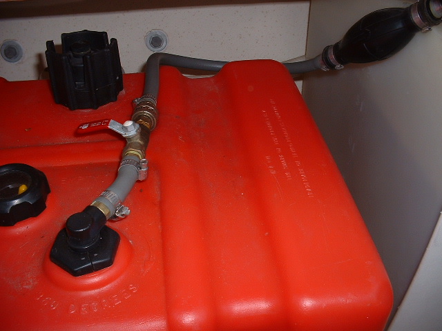 Extra 12 Gallon gas tank plumbed in with a quick disconnect fitting.