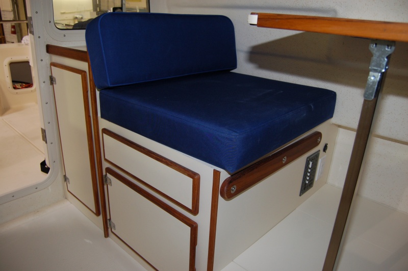 (FaC-Dory Guy) Port side dinette and hanging locker (Tomcat)