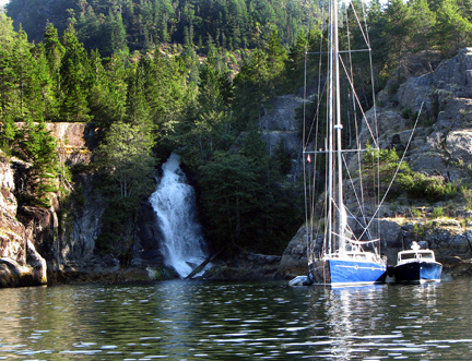 Falls at Teakerne Arm
