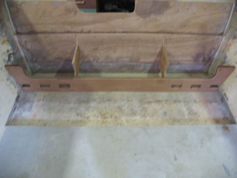 feb. 2011 055 bulkhead was then cut out w/jig-saw w/ 1/8" "eyeballed" margin and finished flush with 3/4" pattern bit.