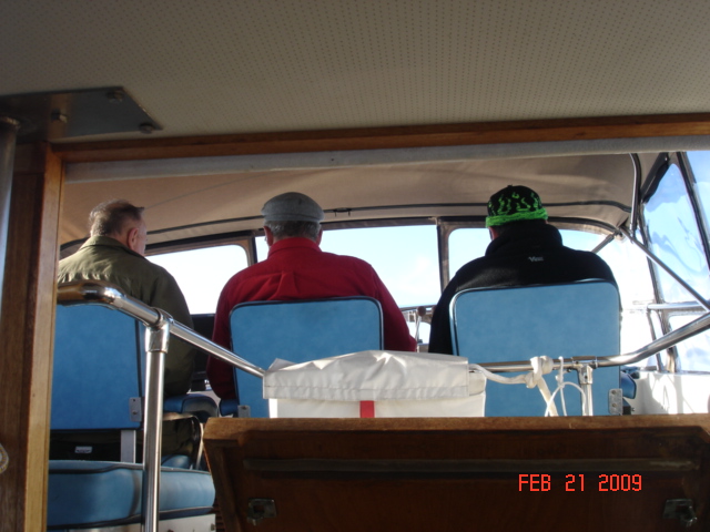February: Moving Elliott's
boat from Semiahmoo to 
LaConner. Joe, Tom Sr & 
starcrafttom Tom.