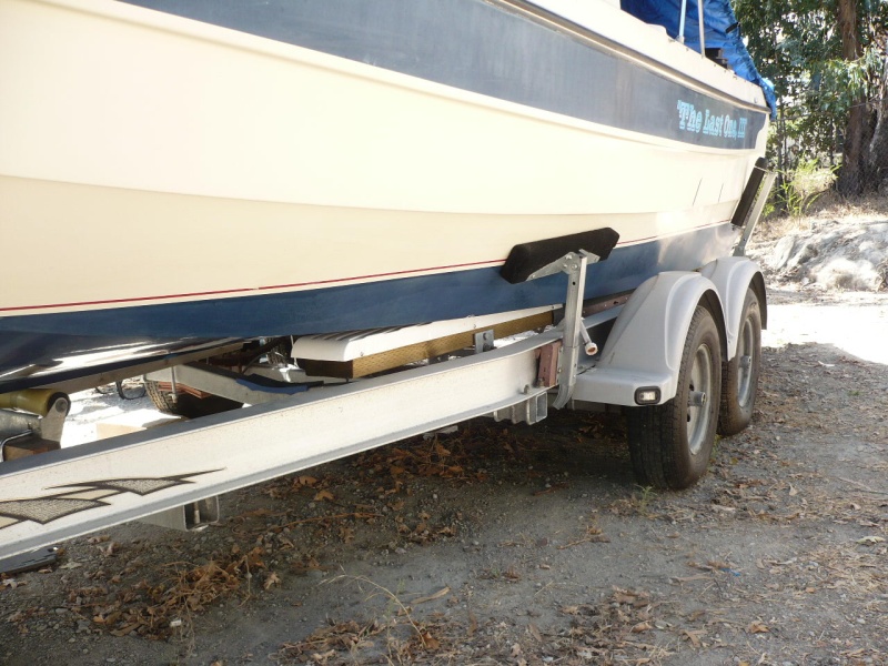 Fitment of bunks and side guides