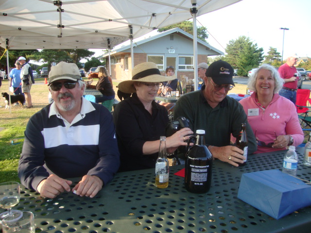 Fred & Robbin (Anita Marie)
Barry & Patti (C-Cakes)