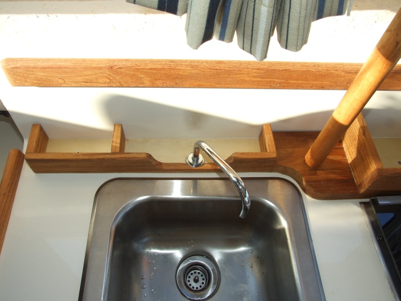 Galley organizer