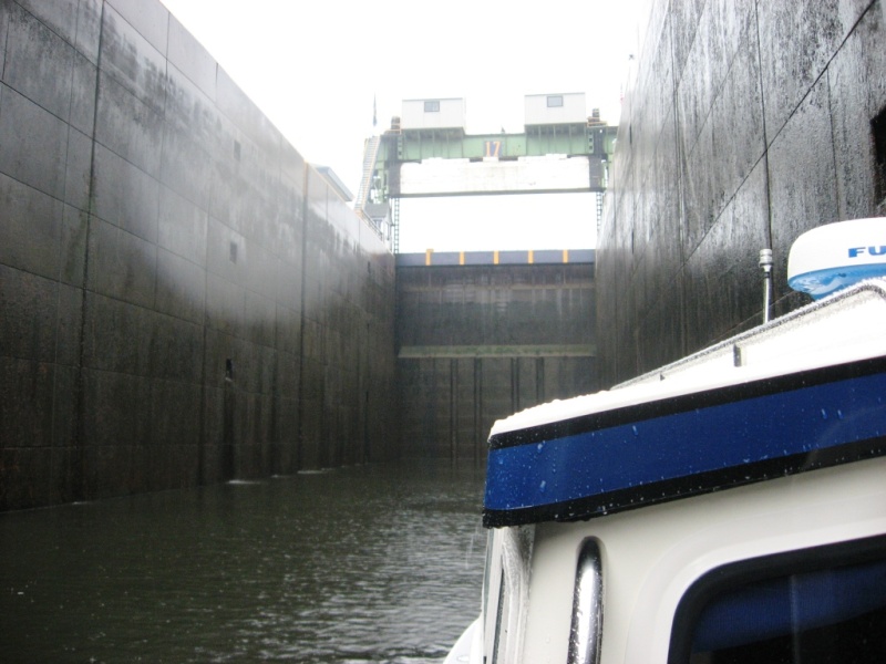 Heading east through lock 17