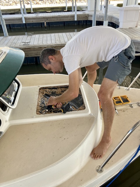 I got a huge garbage bag from the Alton marina to make a dust catcher attached from below with masking tape. (the Alton marina in Illinois is covered which is why I choose to do this project now.