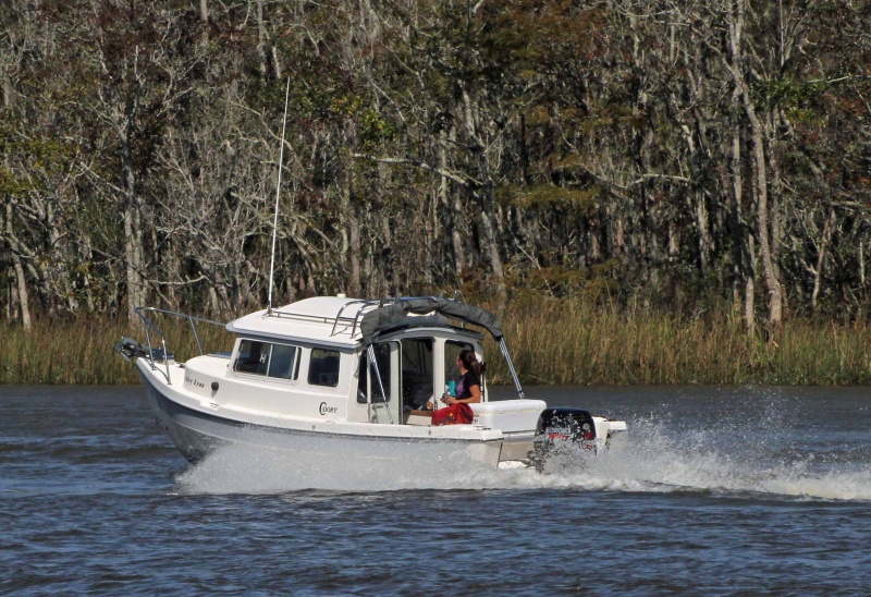 IMG 0113 Ashley Lynn underway