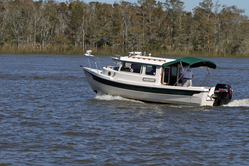 IMG 0116 Hunky Dory underway