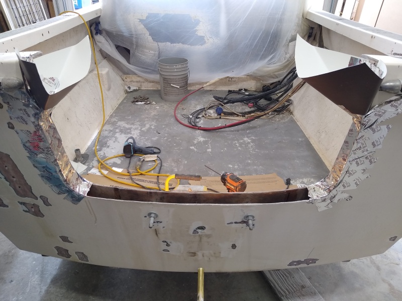 Inner skin is back on. Side are taped up, upper funnels built. Will be using Carbon Core Pourable Transom.