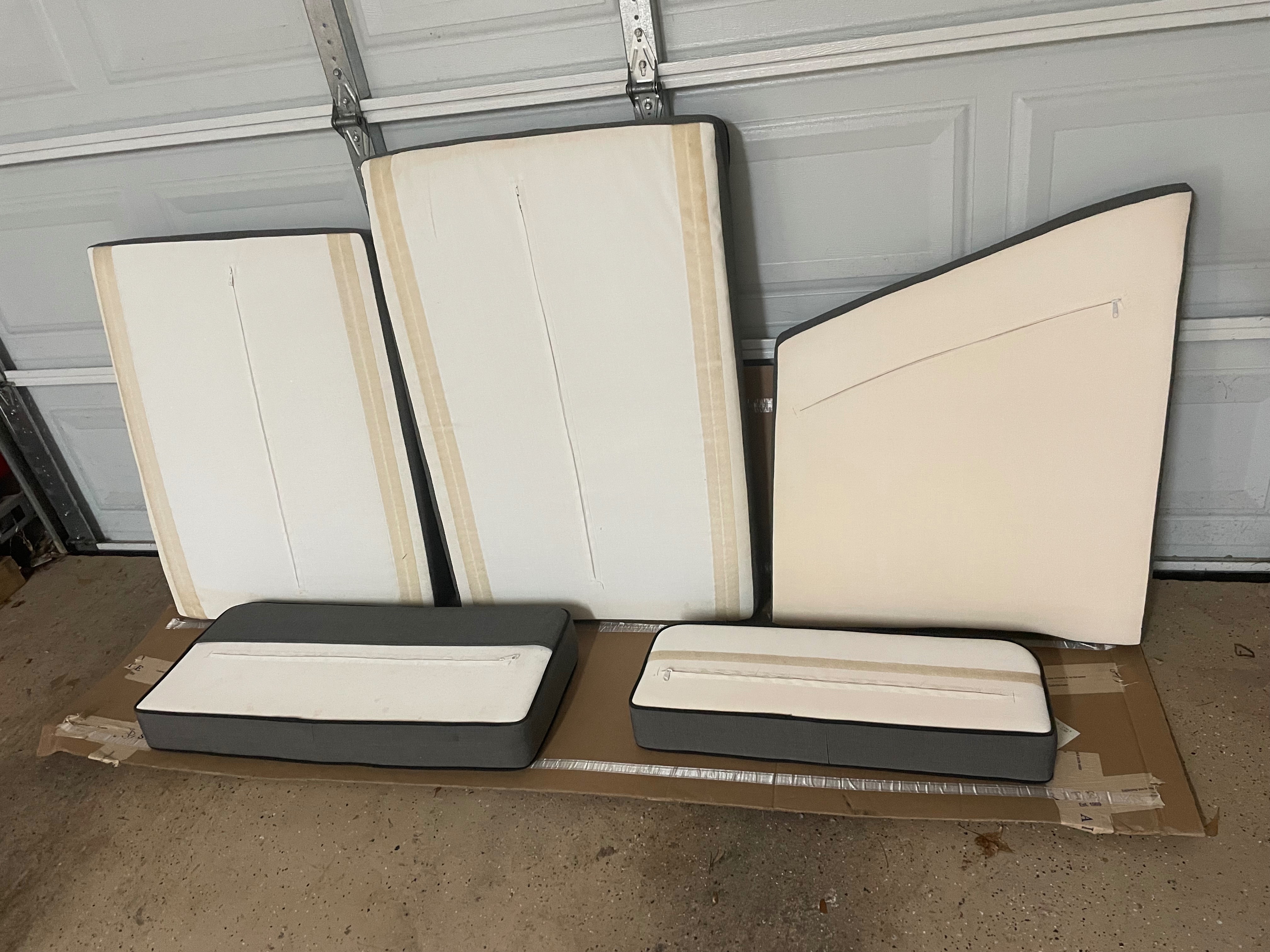 INTERIOR - dinette/bed cushions