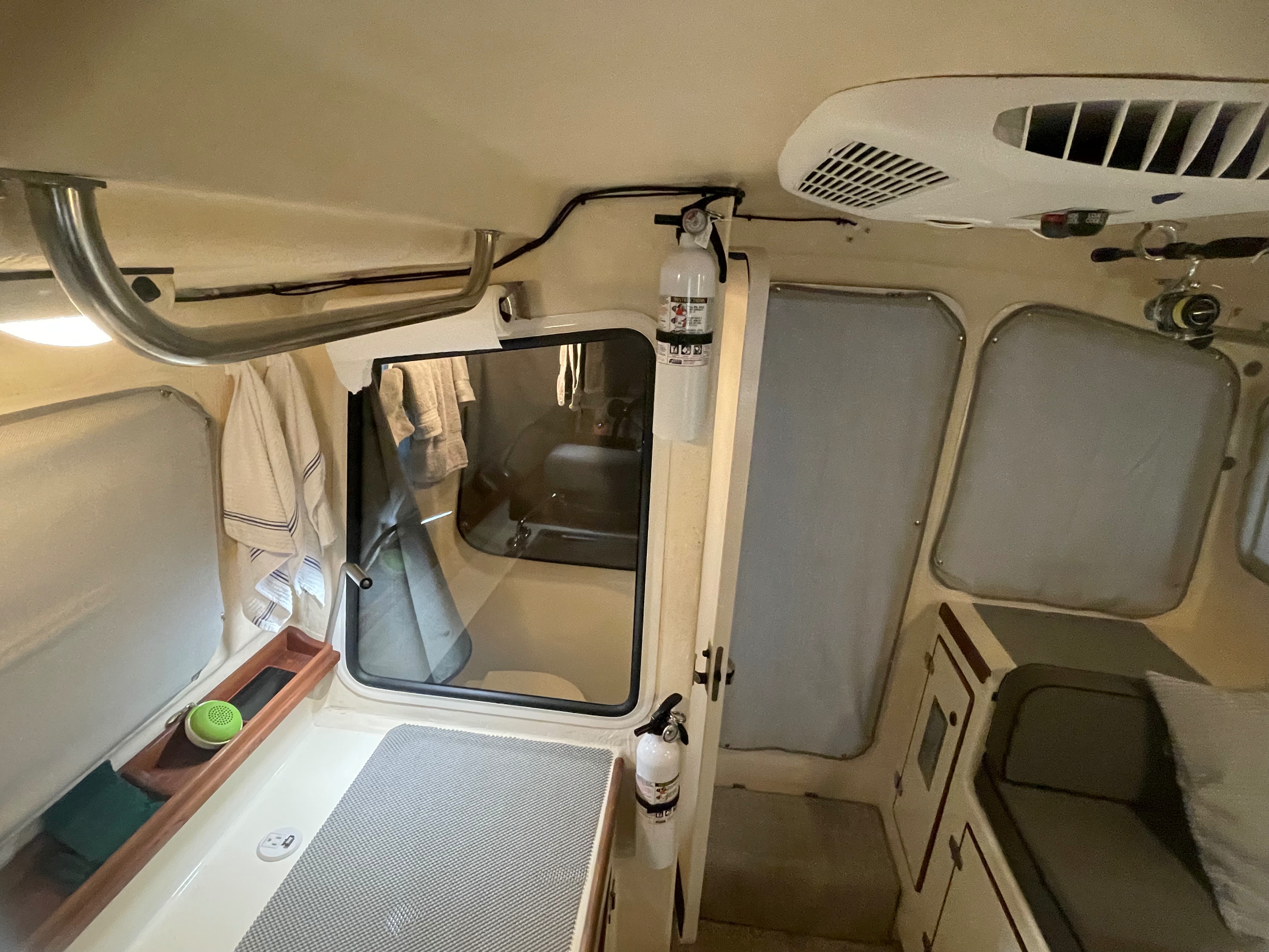 INTERIOR - Privacy Shades