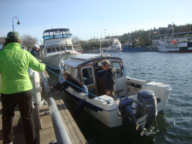 Jeff & Diane arriving at Fisherman's Terminal
(Immacu-Nada)