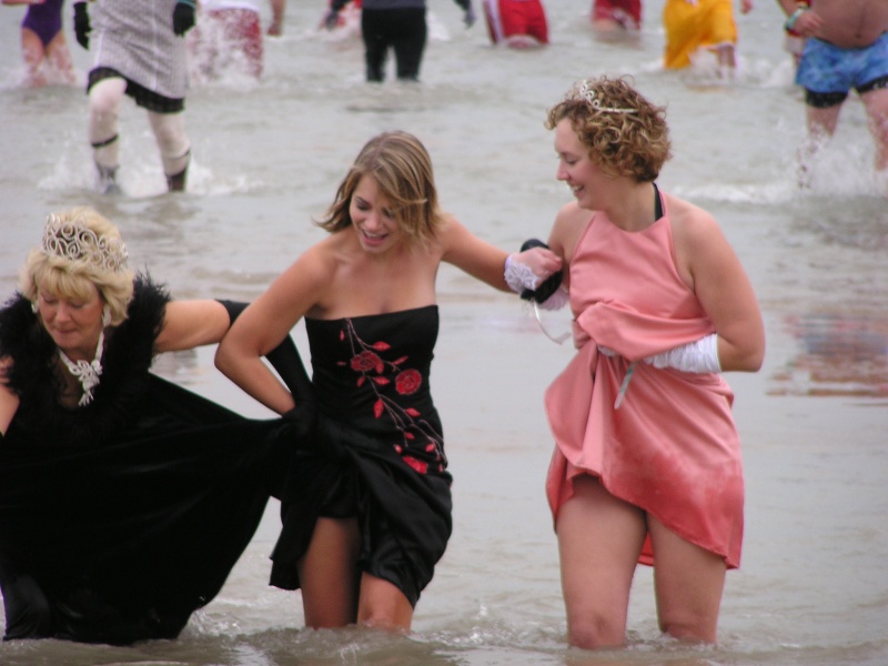 Kiwanis Polar Plunge  12-4-2004