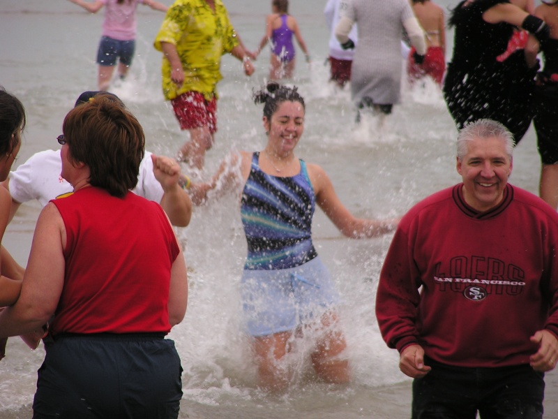 Kiwanis Polar Plunge  12-4-2004