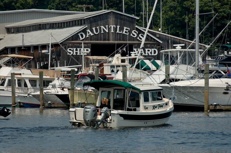 Knot Flying in front of Dauntless Shipyard, Essex