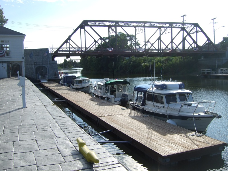 Last morning on the Canal in Newark. By night it was raining, and kept raining for 4 days.