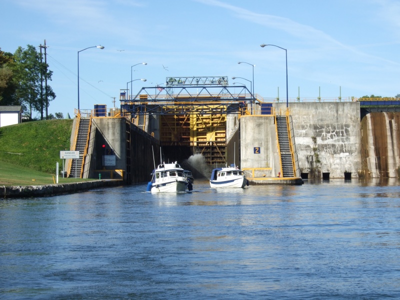 Leaving CS2/3 with no damage to lock or boats.