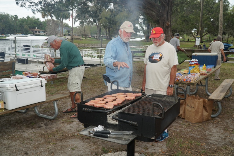 Lee and Rusty plan the hamburger attack.