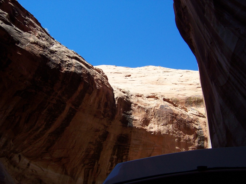 Looking up in Cathedral in the Desert 9-27